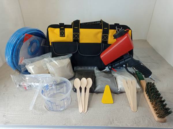 Set D. Komplettset besandete Fugen in Werkzeugtasche